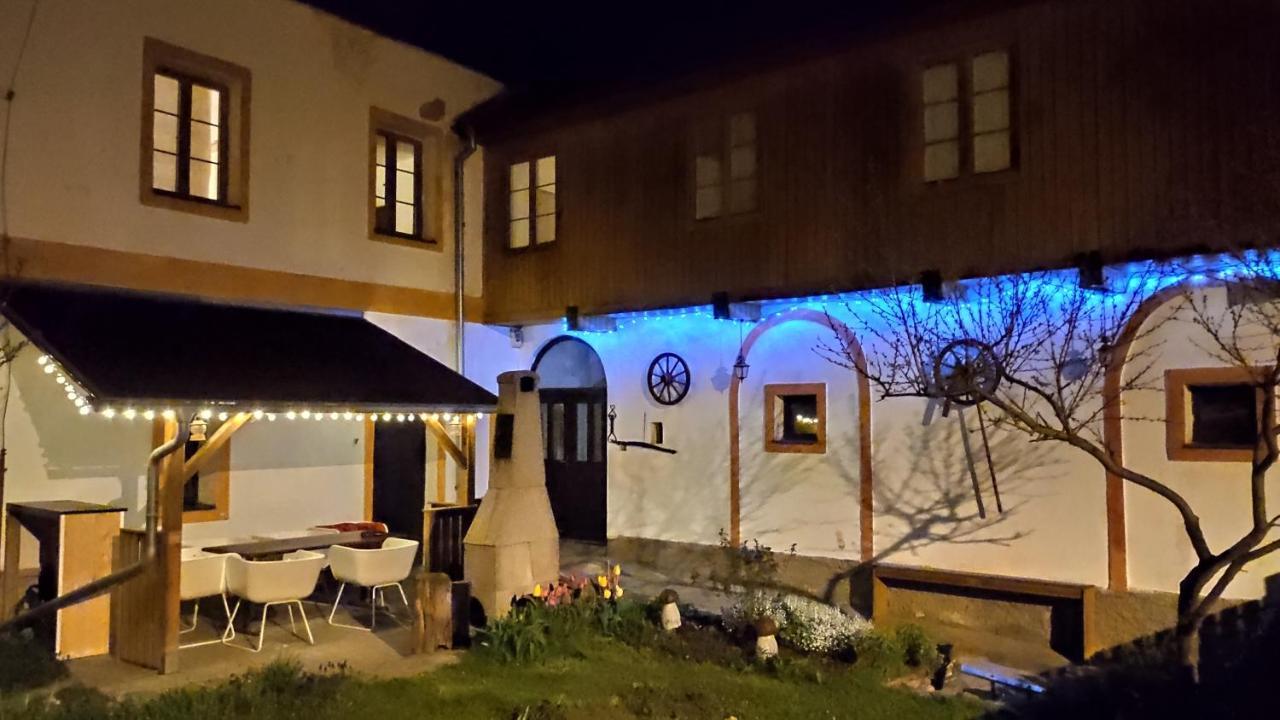 H@M Penzion Žlutice Екстериор снимка
